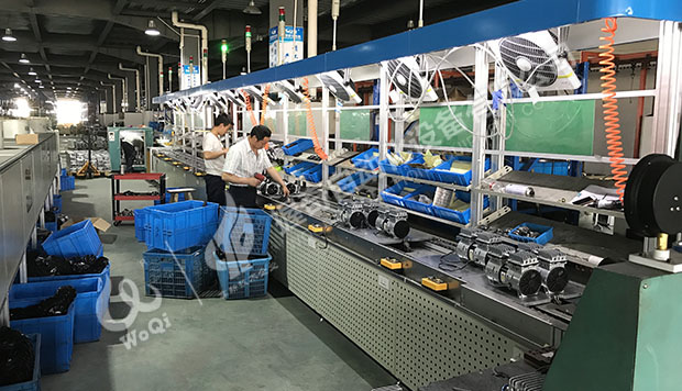 無油機、直聯機機頭總裝線